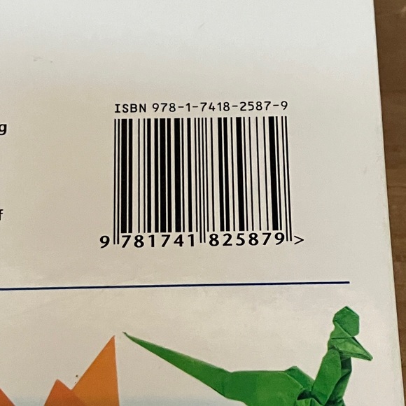 Everything Origami by Matthew Gardiner Book - Picture 2 of 16